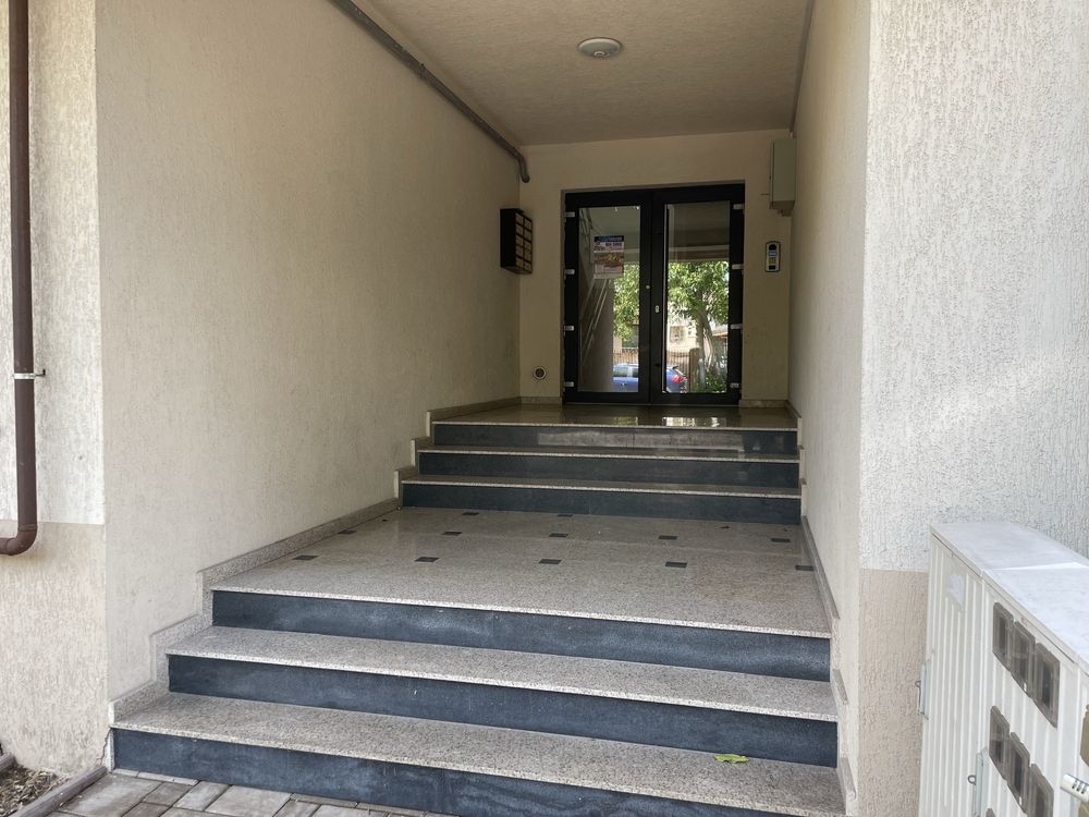 Bucurestii Noi Bazilescu/de inchiriat Ap 3 camere/2Bai/Parter Bloc nou
