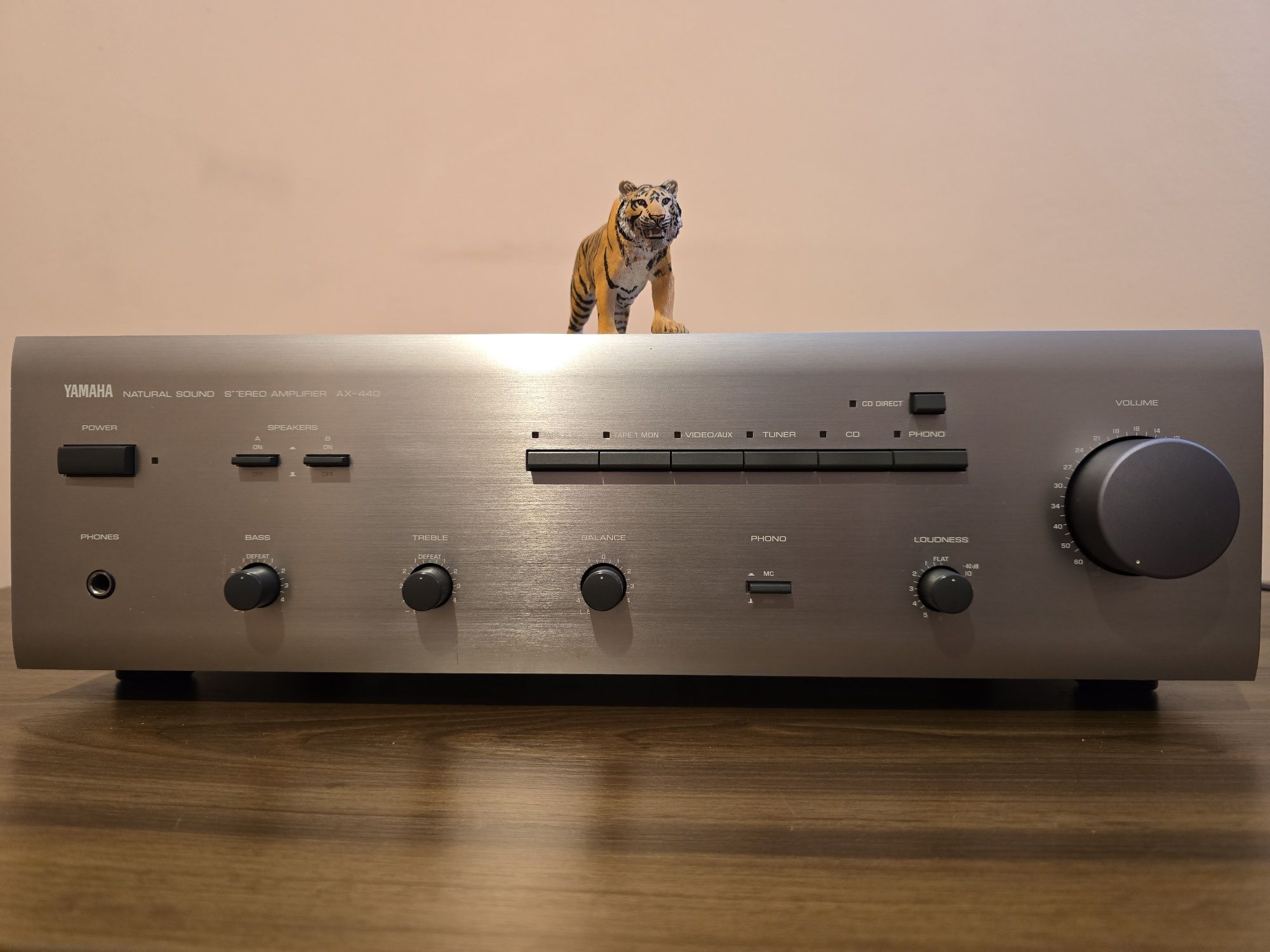 Yamaha AX-440. Amplificator de excepție. Made in Japan. Preț fix !