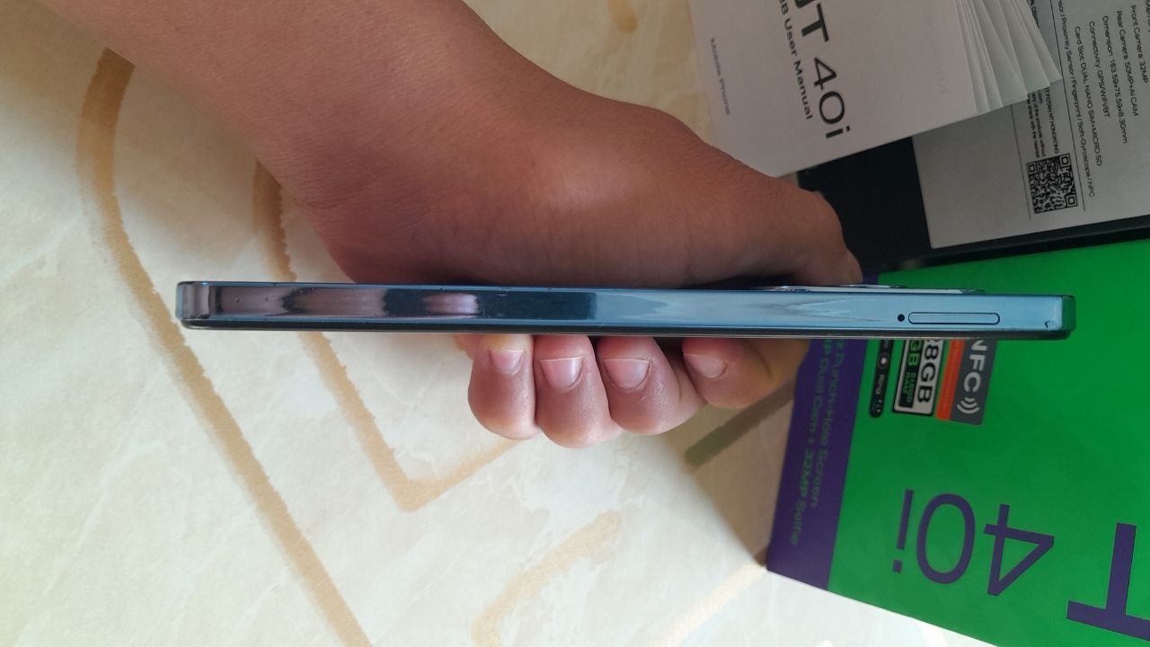 Infinix hot 40 i