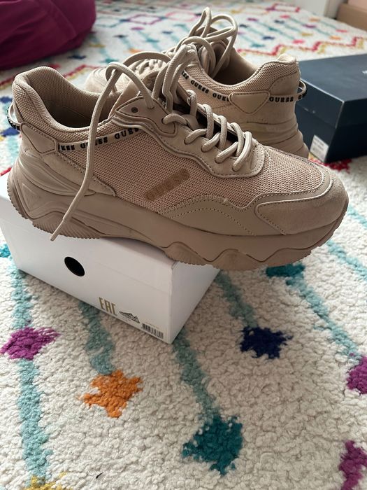 GUESS Сникърси Micola