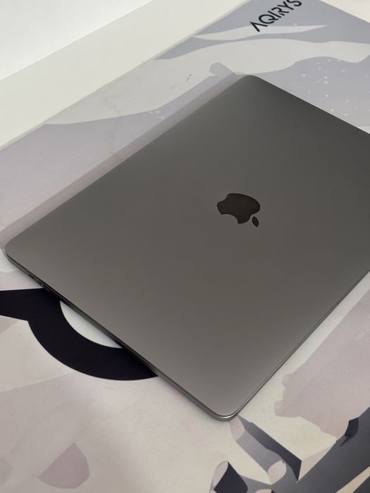 Macbook pro m1 IMPECABIL