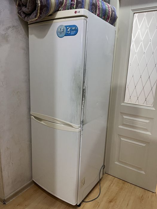 продам холодильник