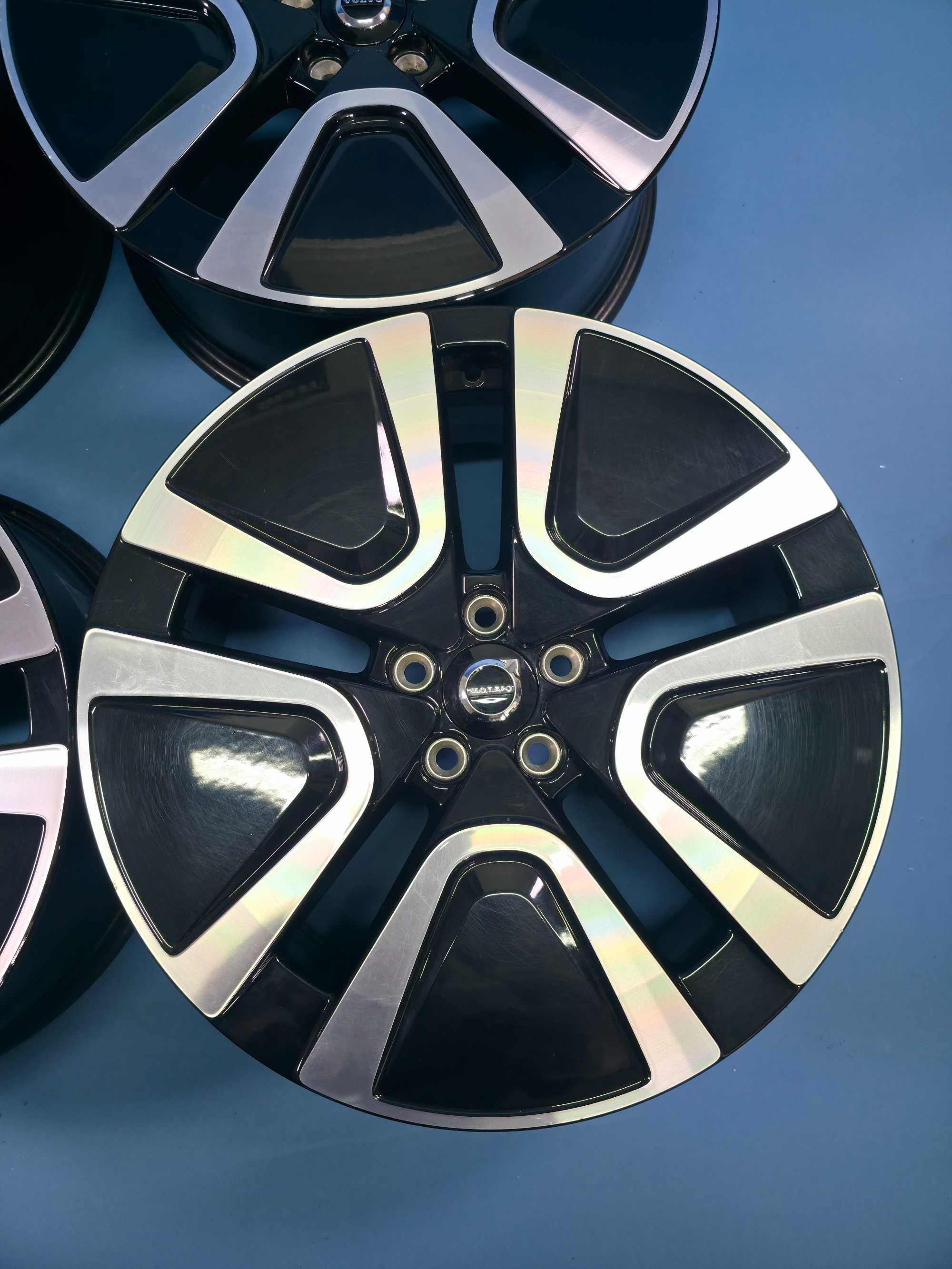 Jante Aliaj 5x108 19'' OEM VOLVO XC40 XC60 V60 V90 - 7.5J ET 50.5 !