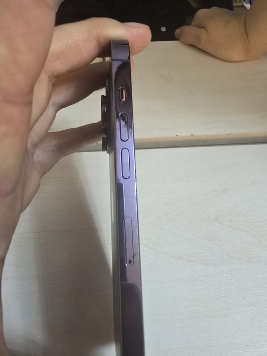 Продаётся Айфон 14 про