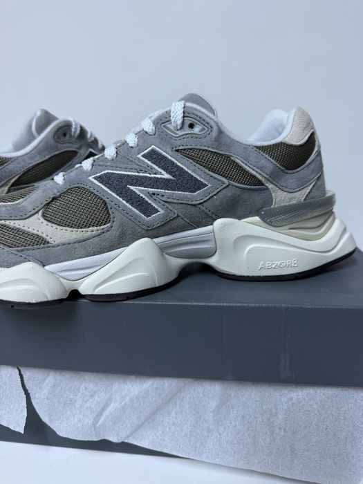 Adidasi New Balance 9060 marimea 44,5 noi, originali