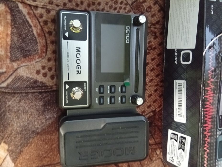 ПРОДВАМ ефект за соло китара GE 100