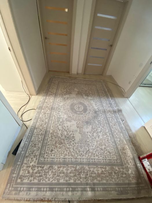 Продам ковер в отличном состоянии