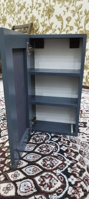 Полка для ванной с зеркалом