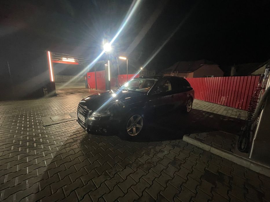 Vând Audi a4b8 2.0tdi