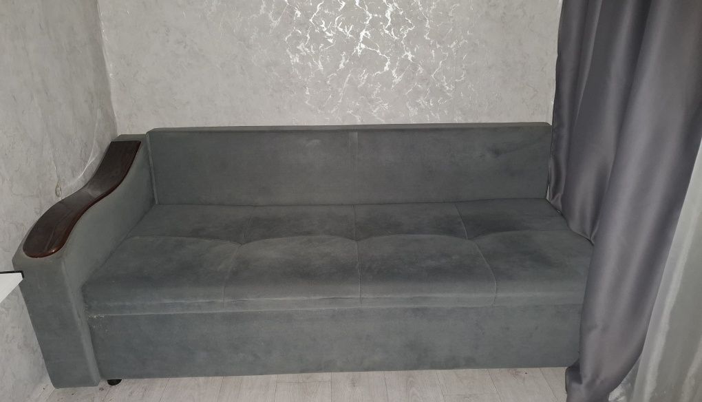 Продам диван 50000т