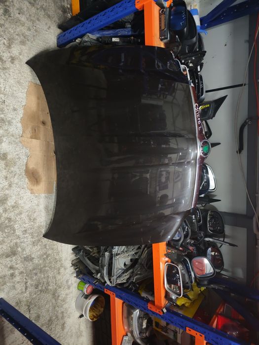 Преден капак Škoda Superb