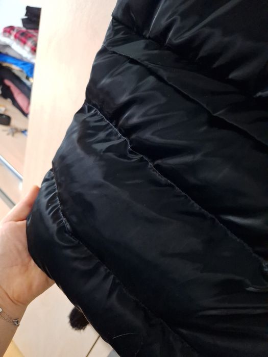 Vesta neagra noua