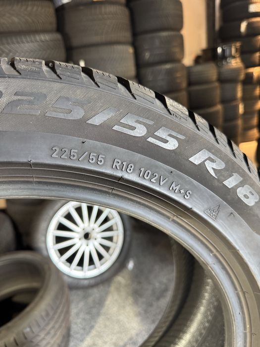 2 Anvelope Iarnă Pirelli Sottozero Serie 3 225/55R18 102V DOT 2021