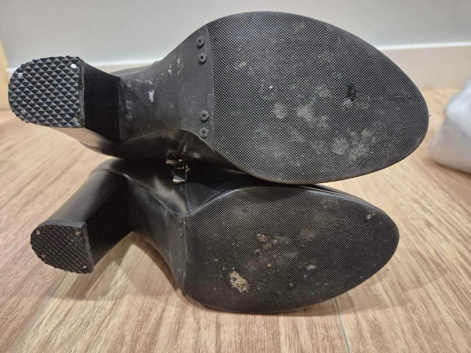 Ботуши естествена кожа, добре запазени GiAnni
Номер 38