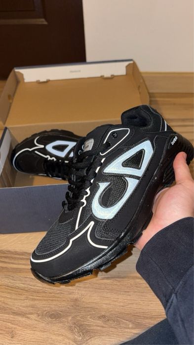 Adidasi Dior B30