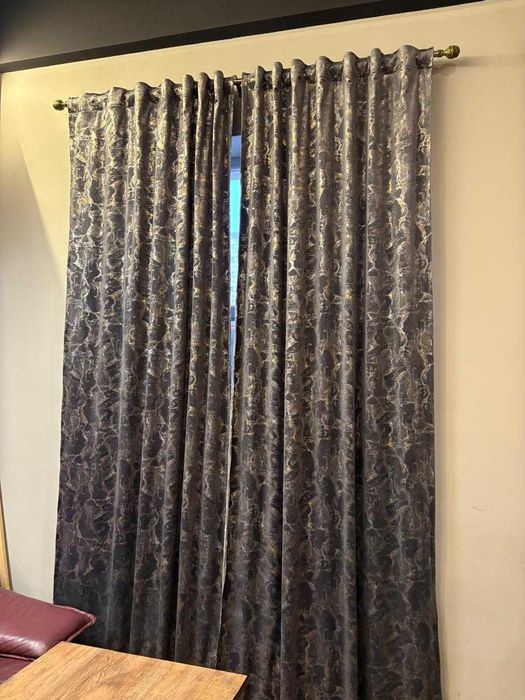 Продам гардины (шторы) с корнизом