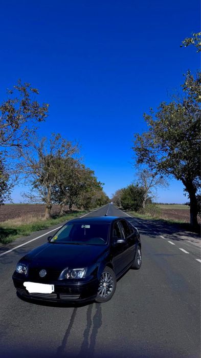 Vând Volkswagen Bora 2.0i