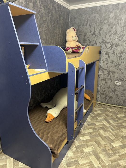 Двухчрусная кровать