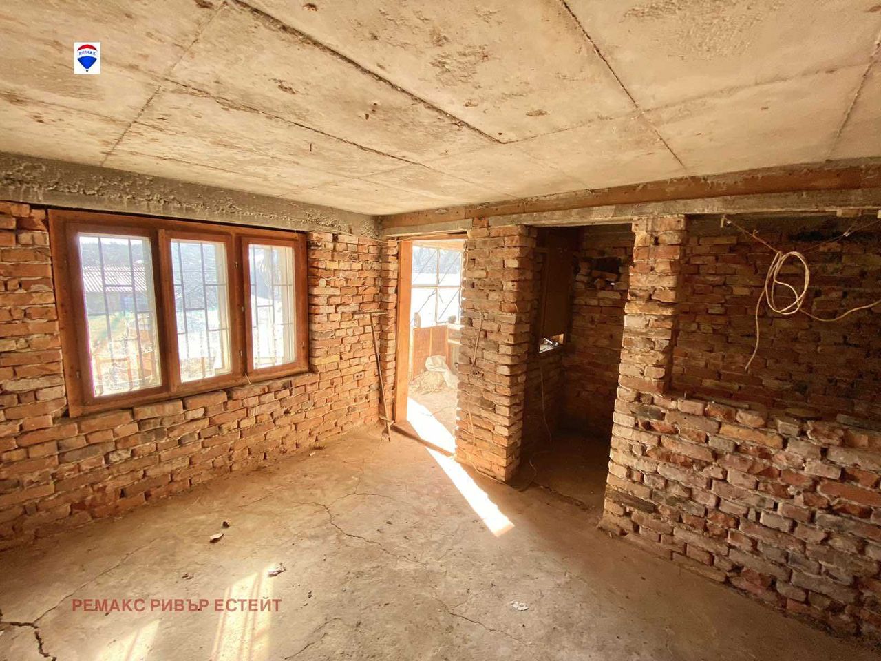 Продава се Къща в с. Николово, Област Русе - 35 кв.м за 540 €/кв.м - Снимка #8