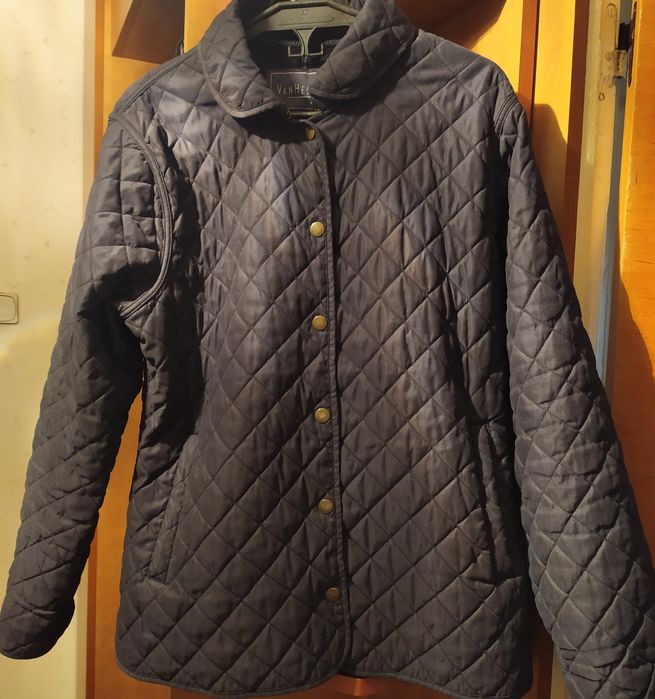 Jacheta femei Van Heusen masura M, negru mat, impecabila