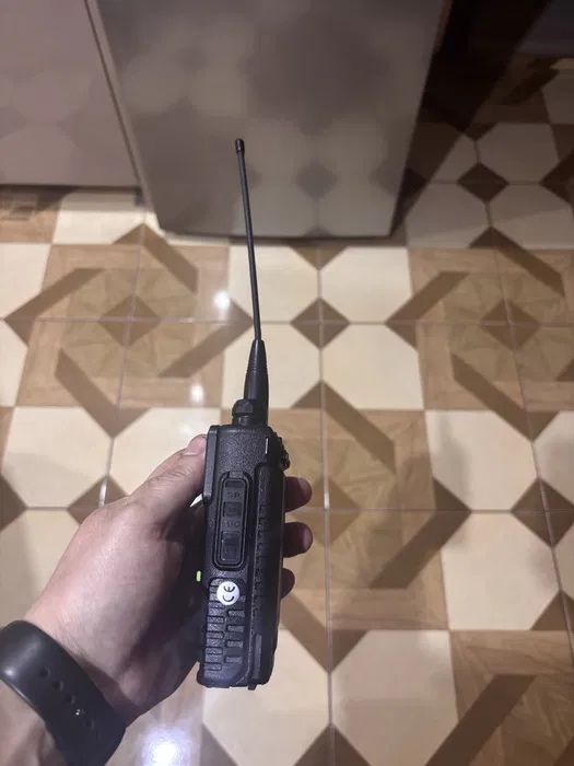 Baofeng UV-5RM 10W 2500mAh VHF si UHF
