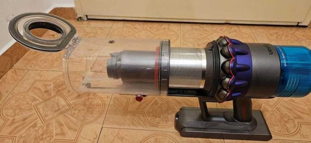 Прахосмукачка Dyson Gen5detect Absolute + аксесоари