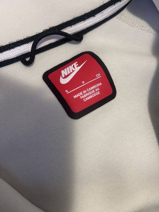 Nike tech fleece (s размер)