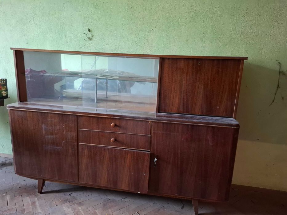 Подаряват се в Дупница - секция/шкаф