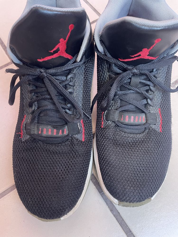 Оригинални Маратонки NIKE AIR JORDAN