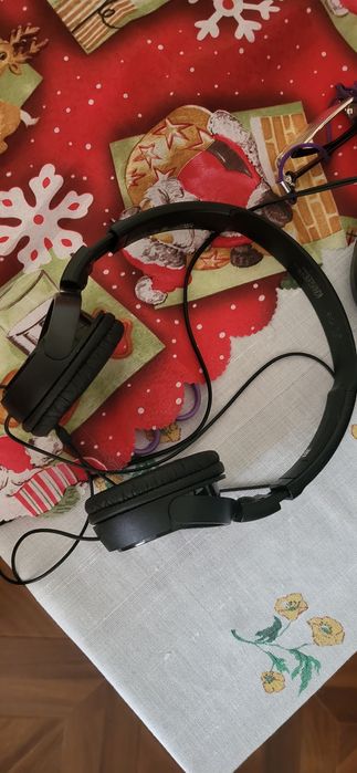 Căști SONY cu fir