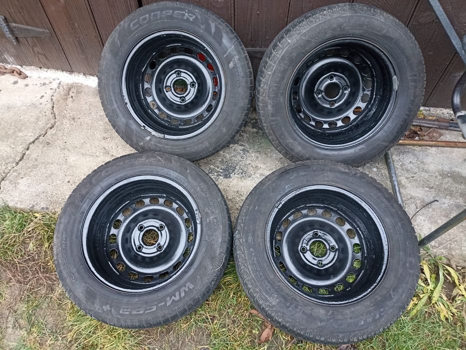 Jante originale audi 80 cu cauciucuri de iarna 195 65 r 15  4x108
