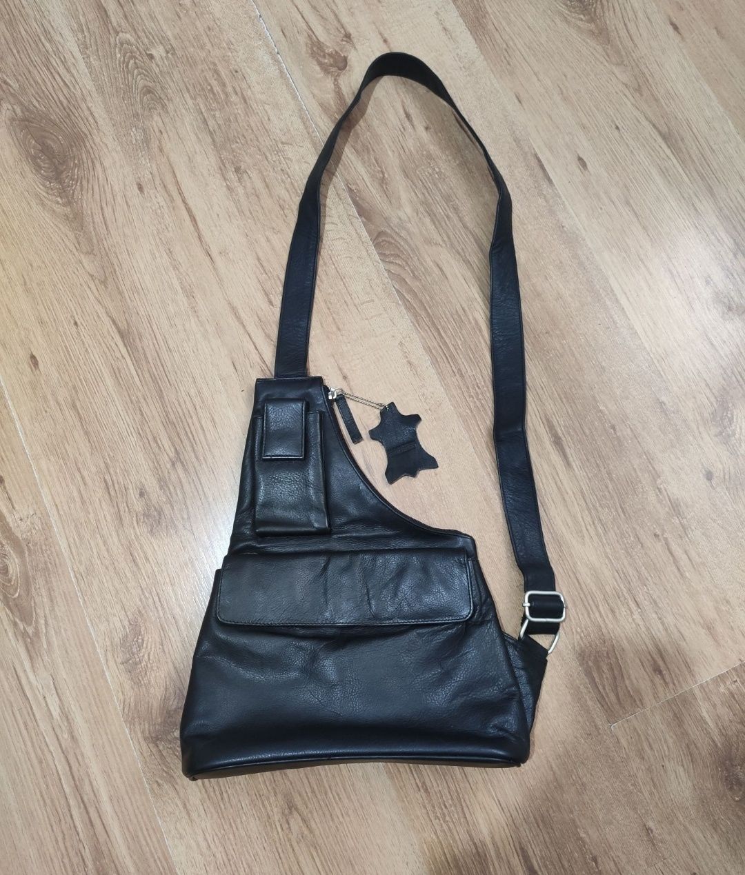 Geanta Crossbody din piele naturala