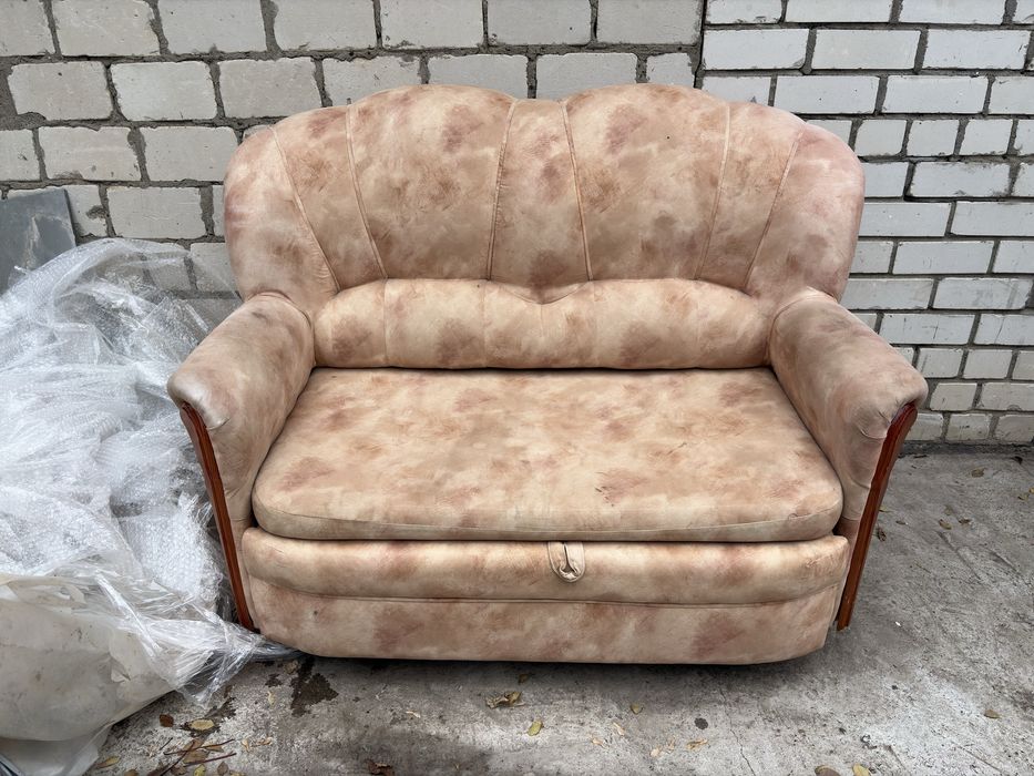 Продам раздвижной диван