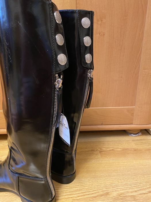 Cizme Zara noi cu eticheta ,masura 41