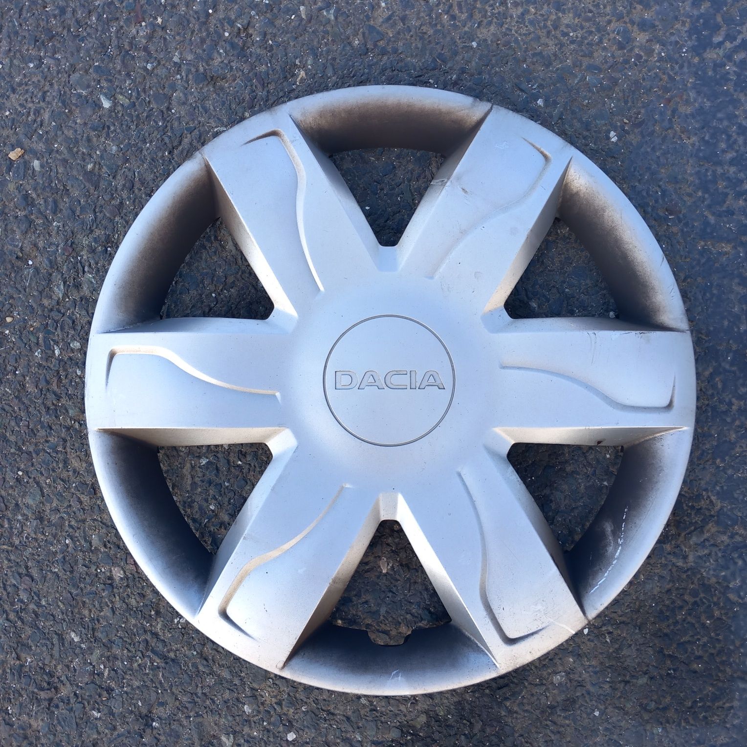 Capac original Dacia R15 - stare bună