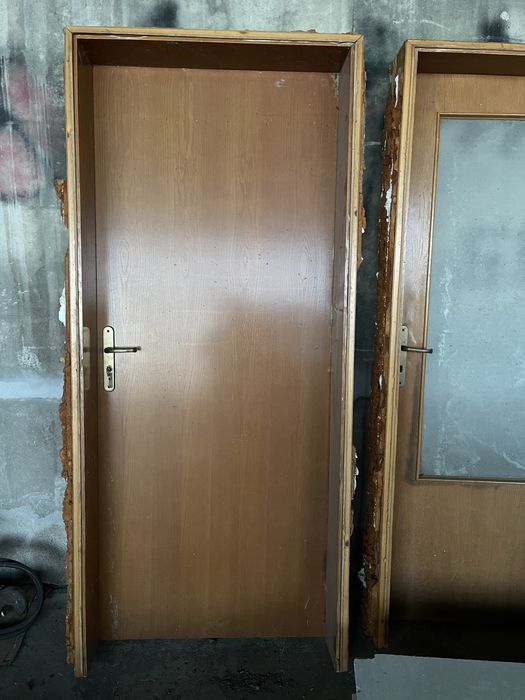 Железни и Дървени врати