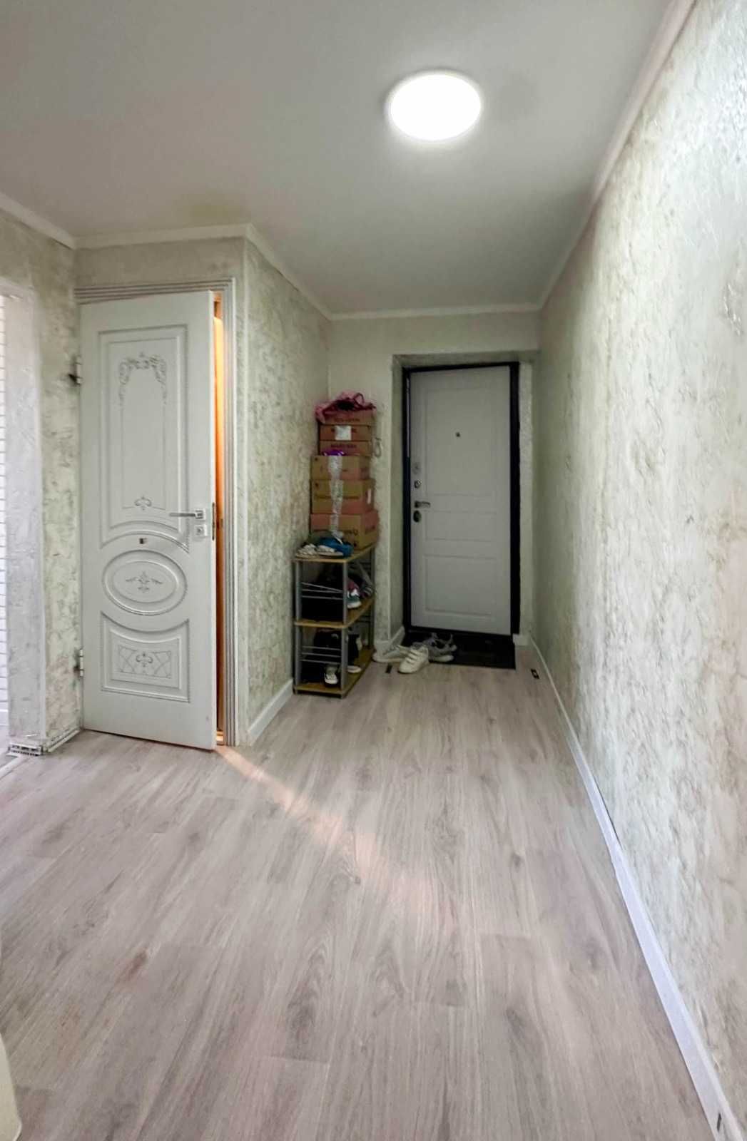 2 ком.кв в центре.Рустам Империя