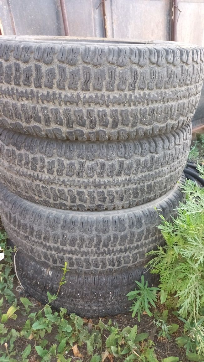 Продам комплект резину, NORTEC 205/70 R16