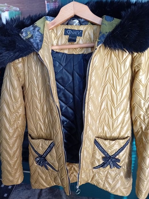 Продавам яке на Lucy Fashion