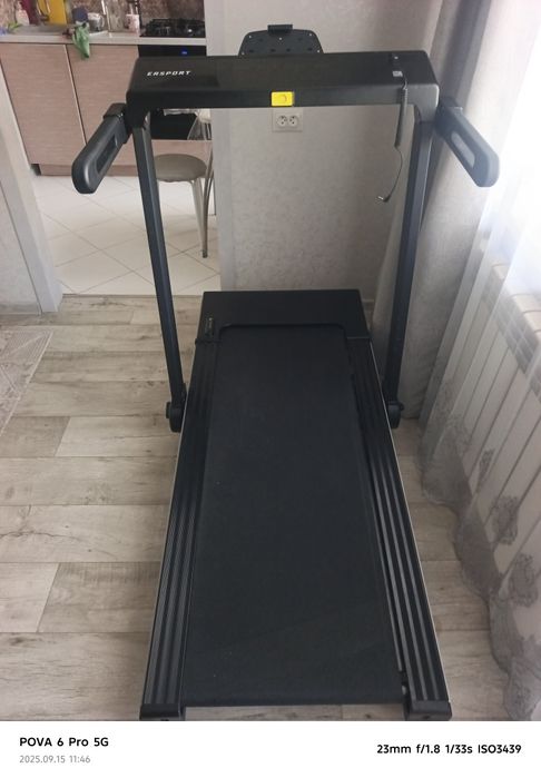 Продам беговую дорожку