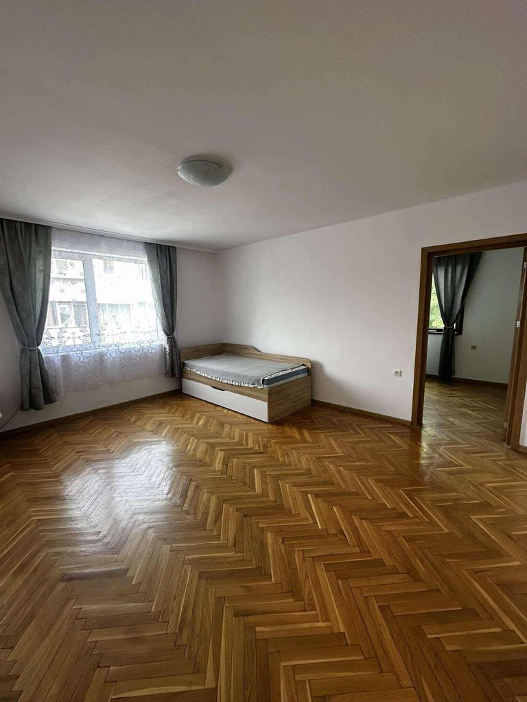 Дава се под наем Етаж от къща в Обзор - 120 кв.м за 1020 € - Снимка #7