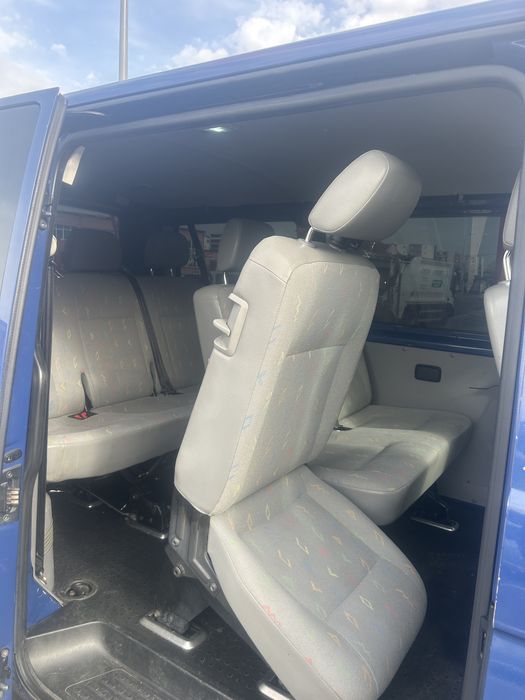 Wolkswagen Transporter T5 -1,9 TDI 1,9 75 CP AN 2007 Acte la zi