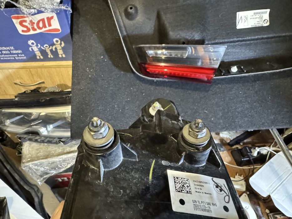 Десни стопове за BMW g20