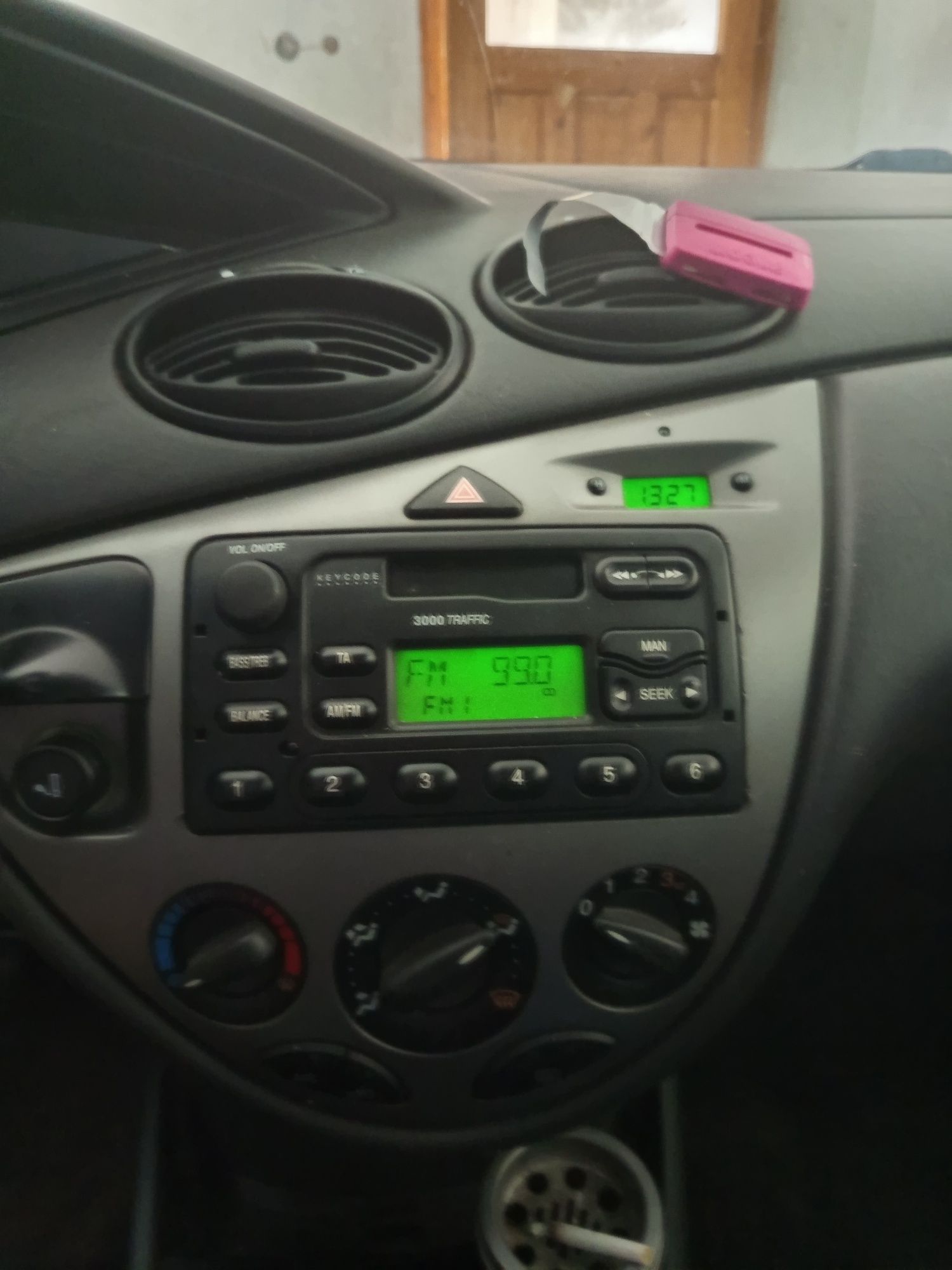 Ford focus 2004 1.6 бензин 101 кс