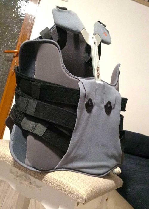 Corset toracolombosacral cu carapace dubla