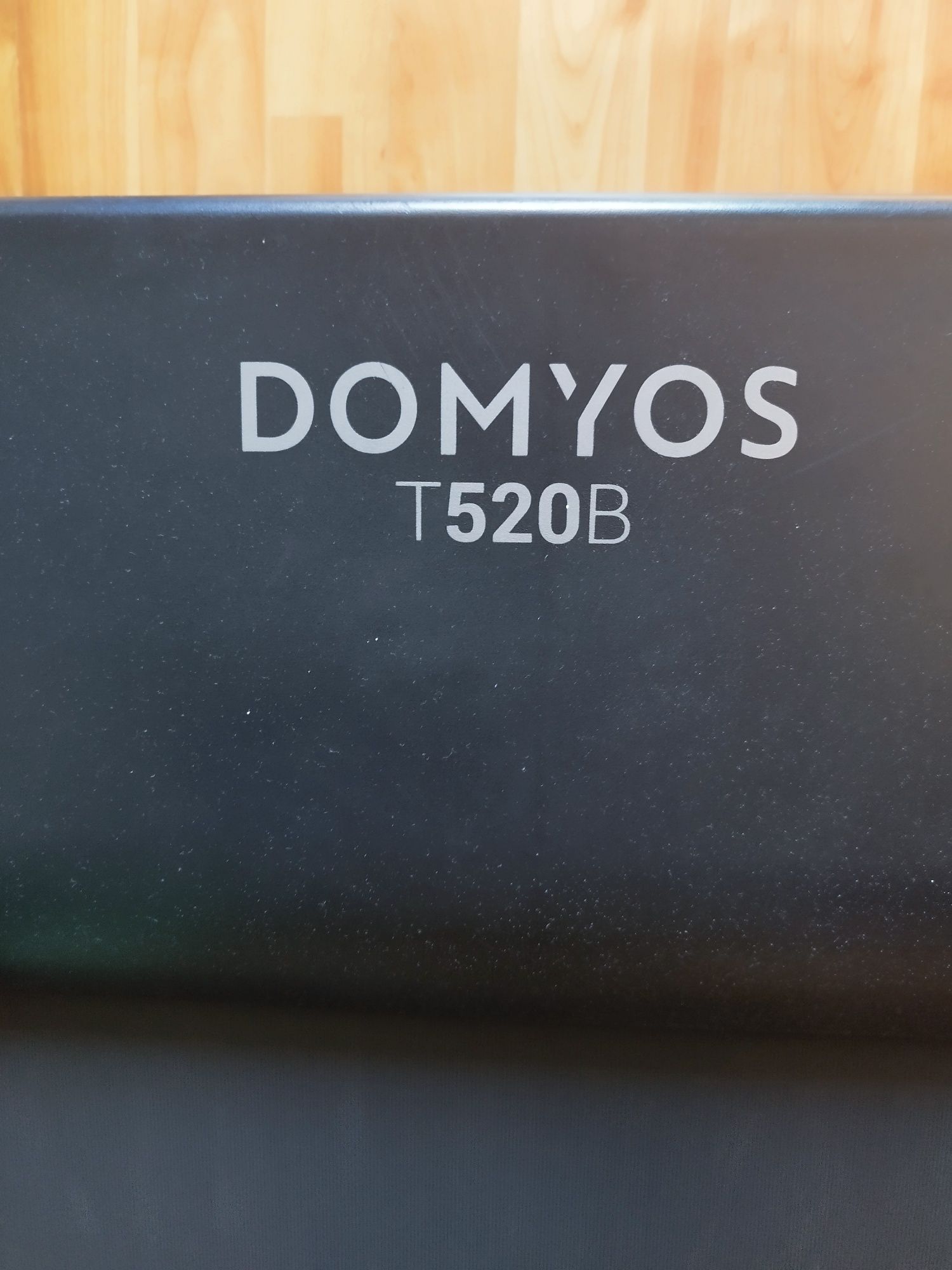 Vând bandă de alergat Domyos T520 – Stare excelentă!