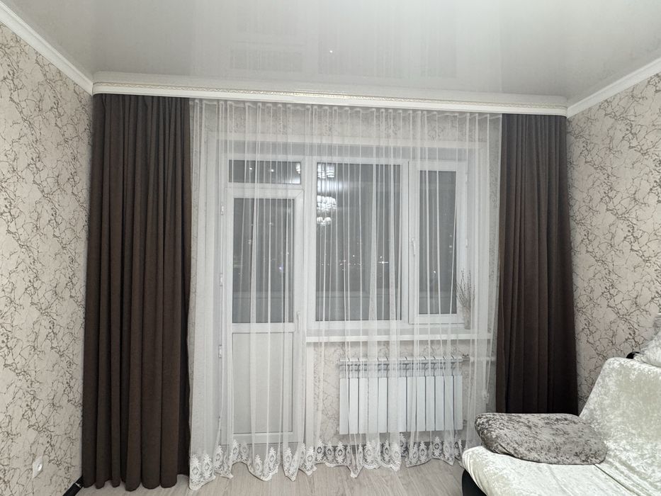 Срочно!!! Продам готовые шторы с тюлем!!!