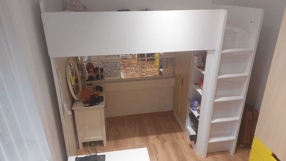 Pat IKEA supraetajat, copii, saltea 90x200cm, dulap si rafturi incluse