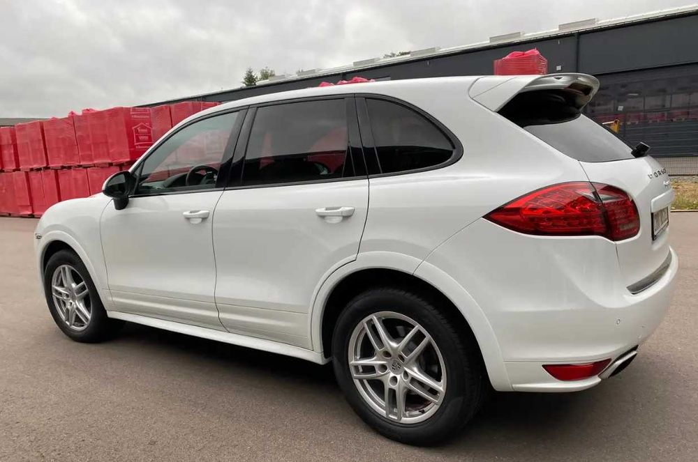 Porsche Cayenne Tiptronic S 300 Cp