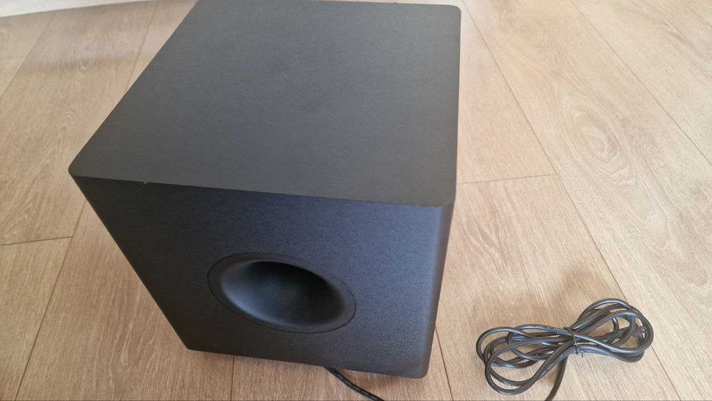 Продавам Soundbar Razer Leviathan V2, Със субуфер